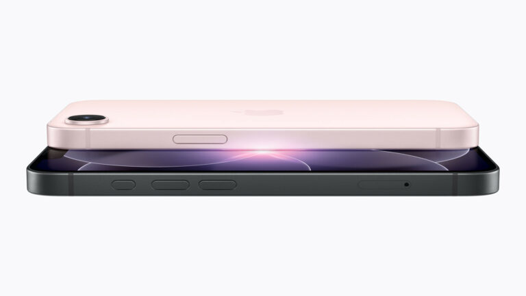 Perfil del Apple iPhone 17e mostrando su diseño ultrafino, botones laterales y cámara trasera en acabado rosa y negro.